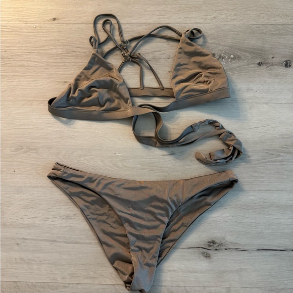 Beach Bunny Mocha Tan Bikini Set